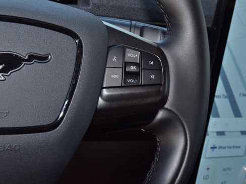 Used 2025 Ford Mustang Mach-E Premium image 24