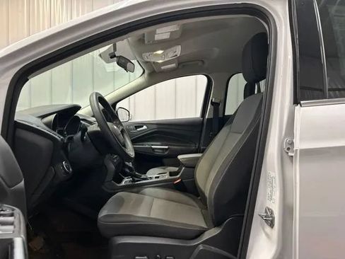 Used 2018 Ford Escape SE AWD/4WD image 10