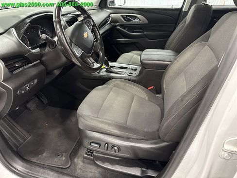 Used 2018 Chevrolet Traverse LT image 3