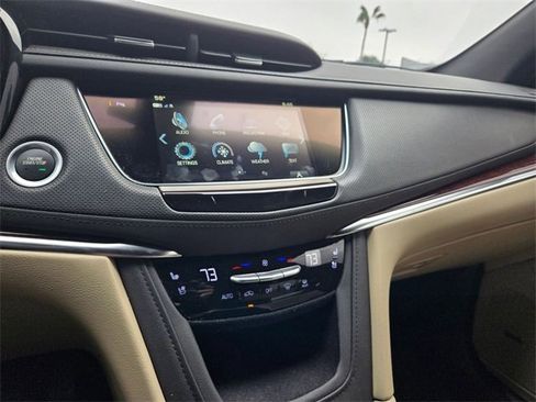 Used 2019 Cadillac XT5 Premium Luxury image 9