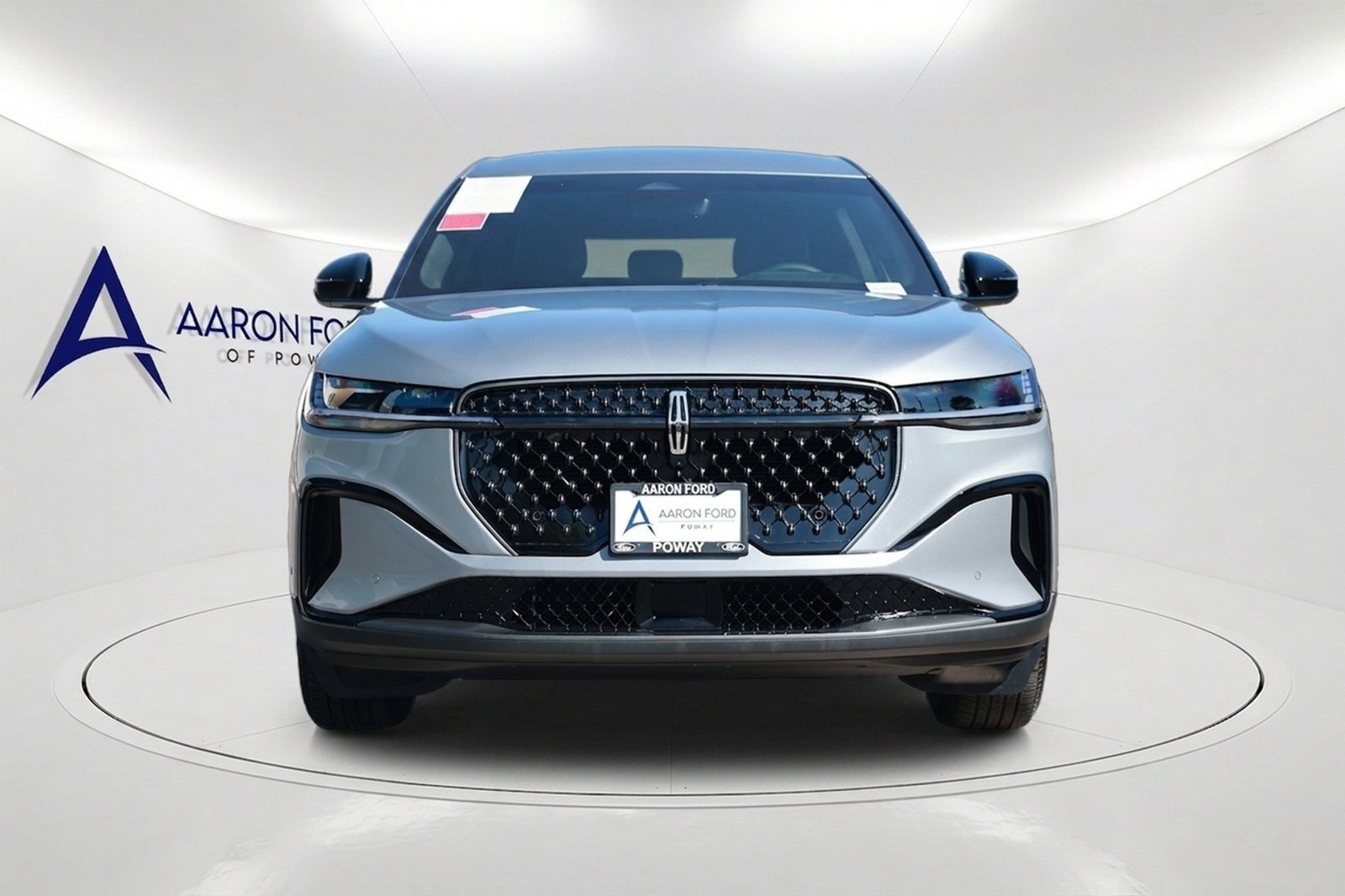 Used 2024 Lincoln Nautilus Premier w/ Jet Appearance Package AWD/4WD image 2