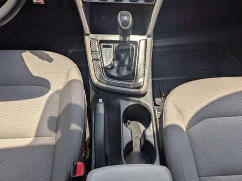 Used 2020 Hyundai Elantra SEL FWD image 16