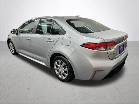 Used 2024 Toyota Corolla LE FWD image 4