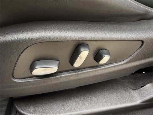 Used 2024 Cadillac XT6 Premium Luxury w/ Technology Package image 28