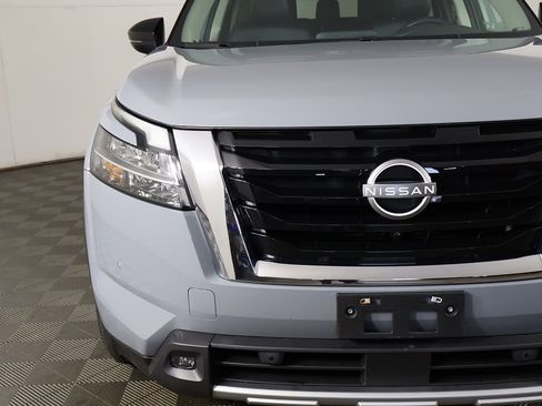 Used 2024 Nissan Pathfinder SL w/ SL Premium Package AWD/4WD image 16