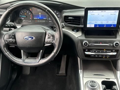 Used 2020 Ford Explorer XLT w/ Equipment Group 202A AWD/4WD image 16