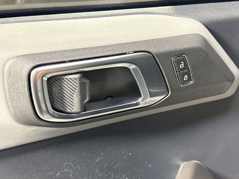 Used 2023 Ford Bronco Badlands w/ Sasquatch Package image 16