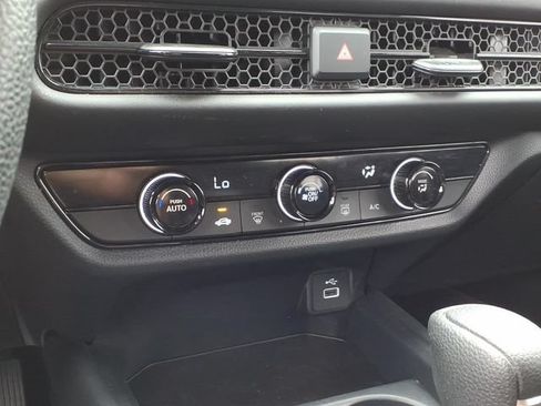 Certified 2024 Honda HR-V LX image 16