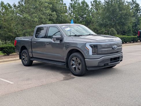 Used 2023 Ford F150 Lightning Lariat w/ Equipment Group 511A High AWD/4WD image 2