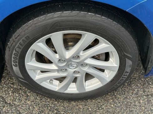 Used 2012 MAZDA MAZDA3 i Touring image 32