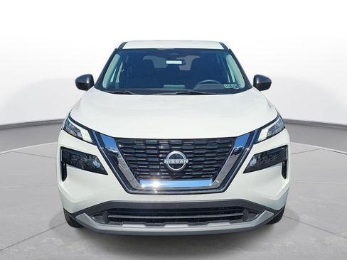 Used 2023 Nissan Rogue S AWD/4WD image 2