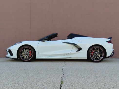 Used 2023 Chevrolet Corvette Stingray Premium Conv w/ Z51 Performance Package RWD image 35