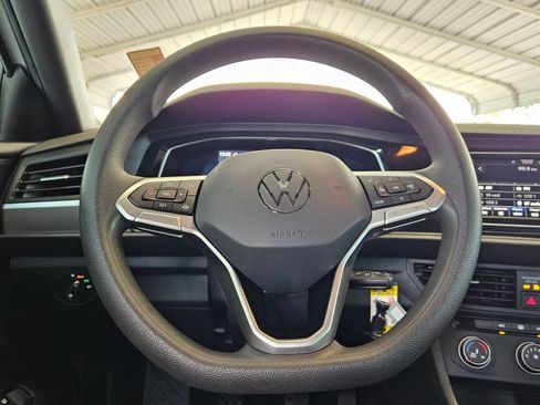 Used 2022 Volkswagen Jetta Sport FWD image 12