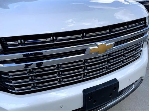 Used 2021 Chevrolet Tahoe Premier w/ Premium Package image 29