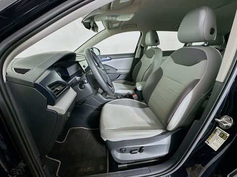 Used 2022 Volkswagen Taos SE w/ Driver Assistance Package image 13