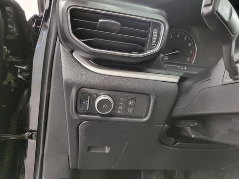 Used 2020 Ford Explorer XLT w/ Equipment Group 202A image 10