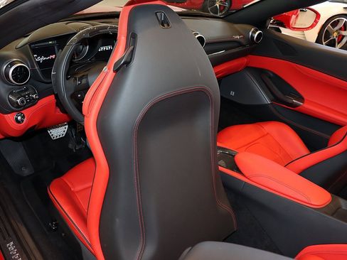 Certified 2022 Ferrari Portofino M image 88