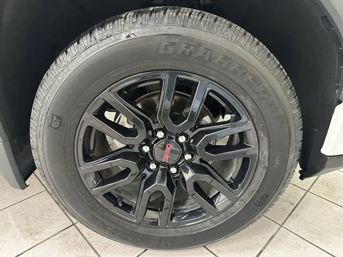 Certified 2023 GMC Sierra 1500 Pro w/ Graphite Edition image 17