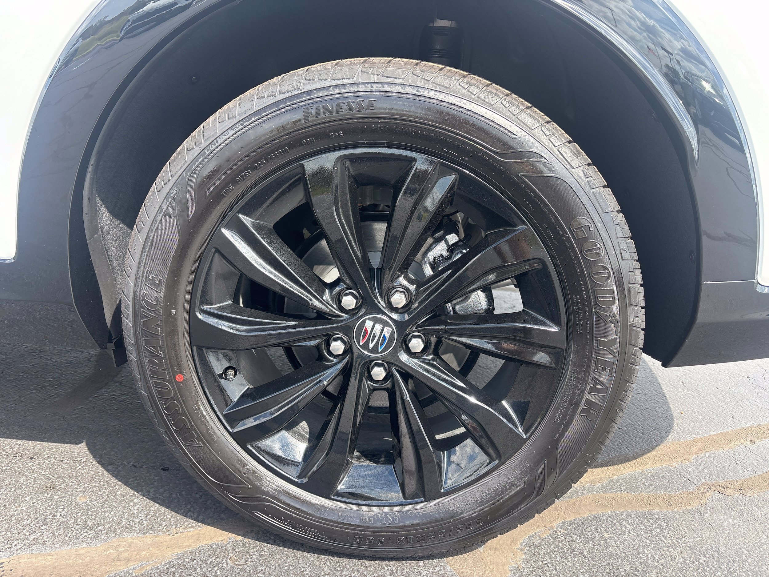 New 2026 Buick Envista Sport Touring w/ Convenience I Package FWD image 8