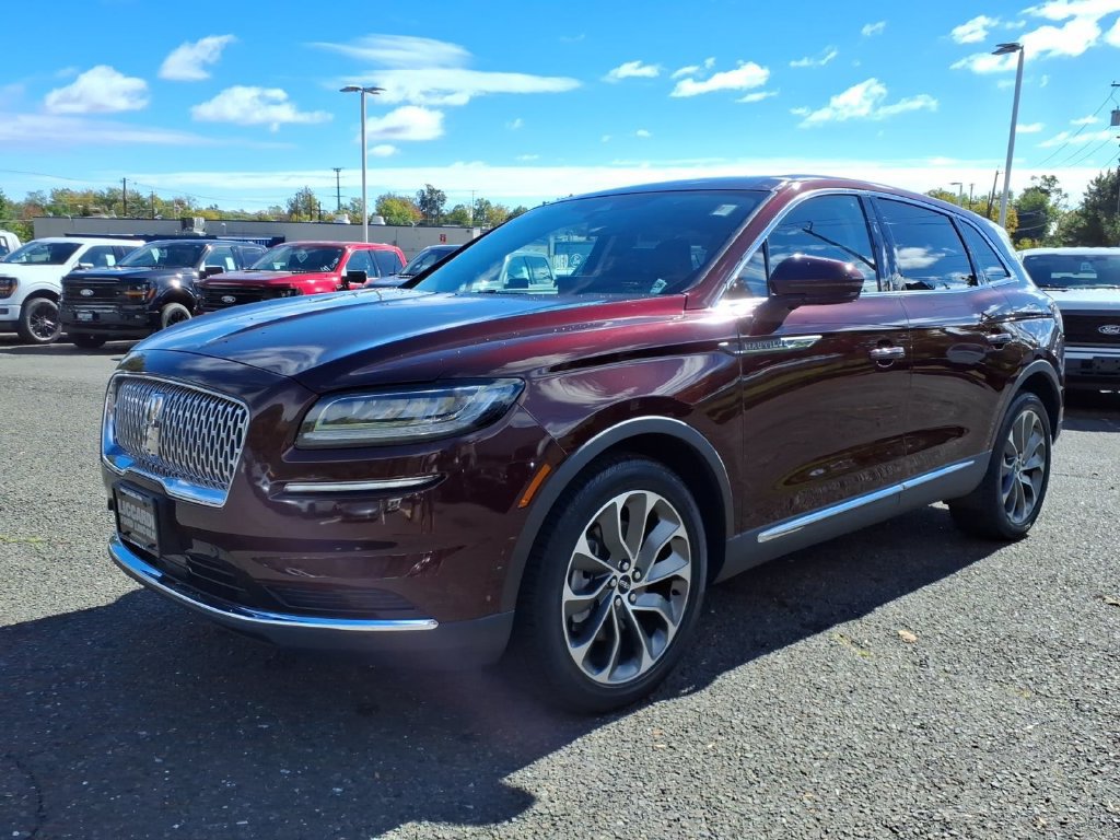 Used 2023 Lincoln Nautilus Reserve w/ Equipment Group 201A AWD/4WD image 3