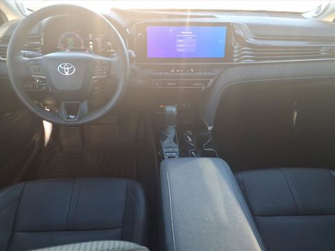 Used 2025 Toyota Camry XLE w/ Premium Plus Package image 11