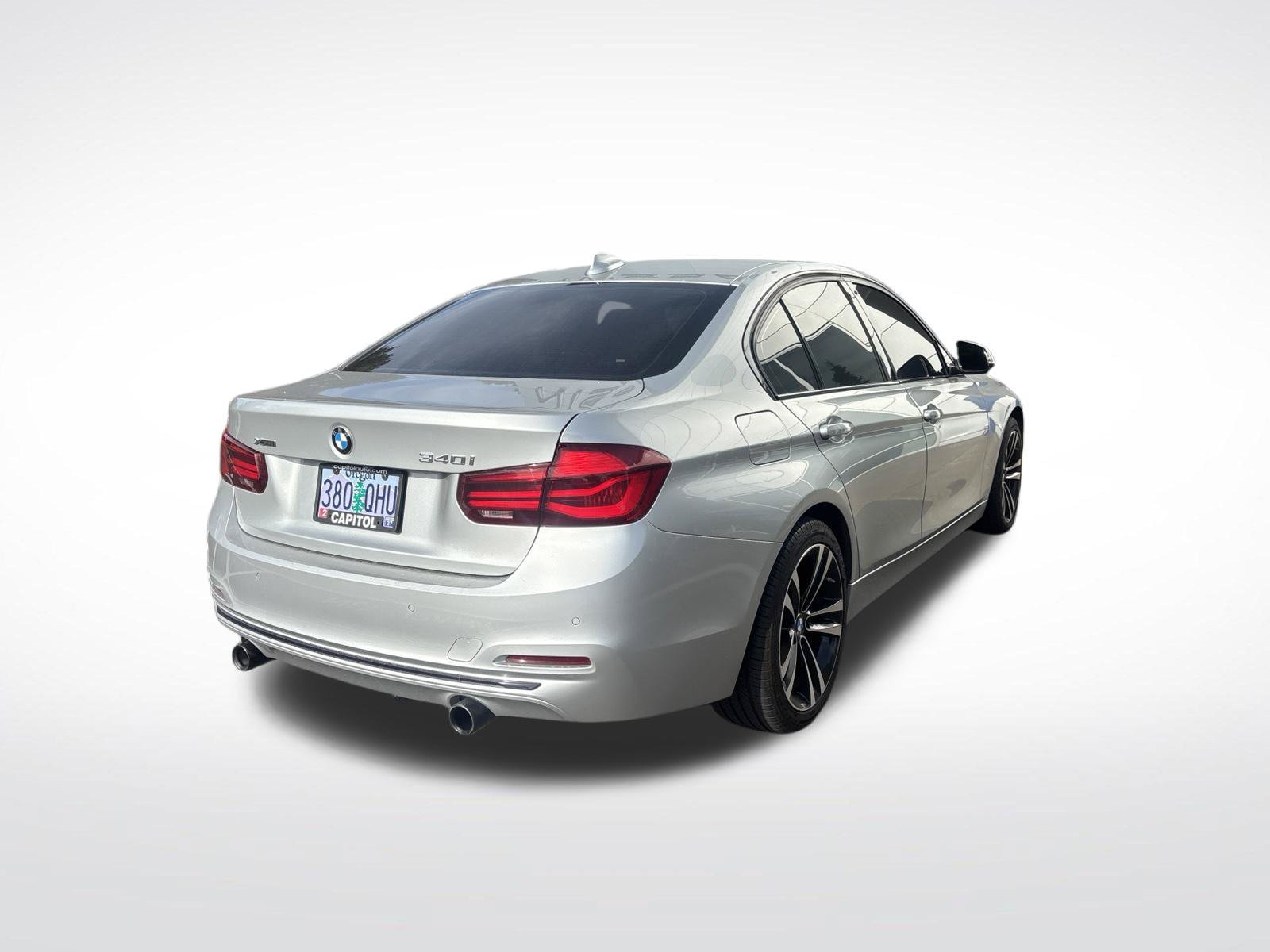 Used 2018 BMW 340i xDrive Sedan w/ Premium Package AWD/4WD image 5