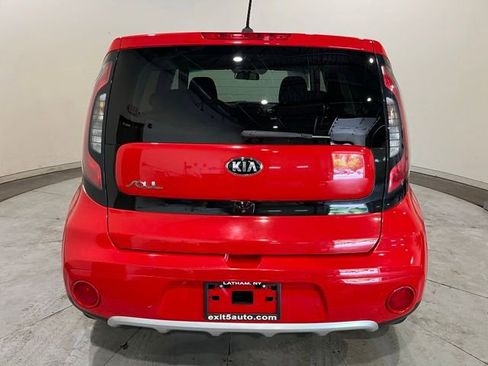 Used 2017 Kia Soul + FWD image 7