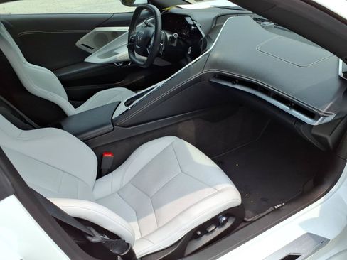 Used 2022 Chevrolet Corvette Stingray Preferred Cpe w/ Battery Protection Package RWD image 28