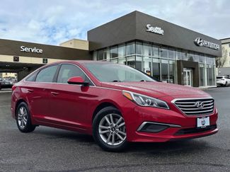 Used 2017 Hyundai Sonata SE FWD 360° Tour