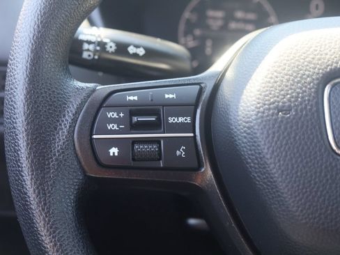 Used 2024 Honda HR-V LX image 15
