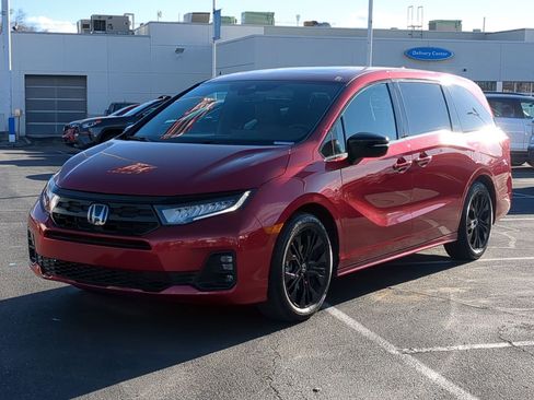 Used 2025 Honda Odyssey Sport-L image 11