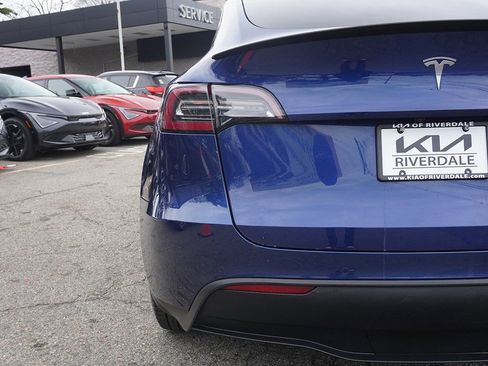 Used 2020 Tesla Model Y Performance AWD/4WD image 16