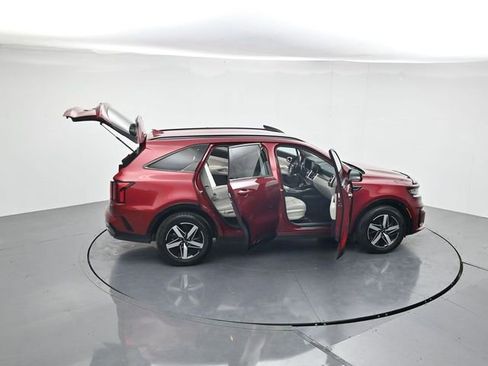 Used 2021 Kia Sorento S image 42