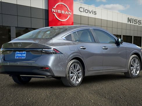 New 2026 Nissan Sentra SL image 3