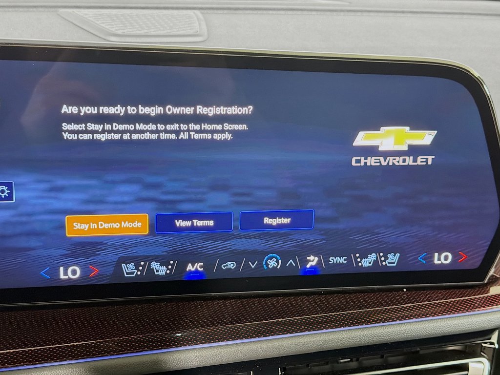 New 2026 Chevrolet Traverse RS w/ LPO, Floor Liner Package AWD/4WD image 15