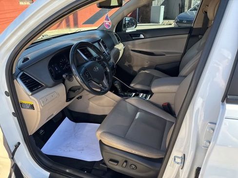 Used 2018 Hyundai Tucson SEL Plus w/ Cargo Package AWD/4WD image 25