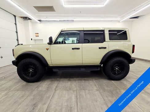 New 2026 Ford Bronco Badlands AWD/4WD image 2