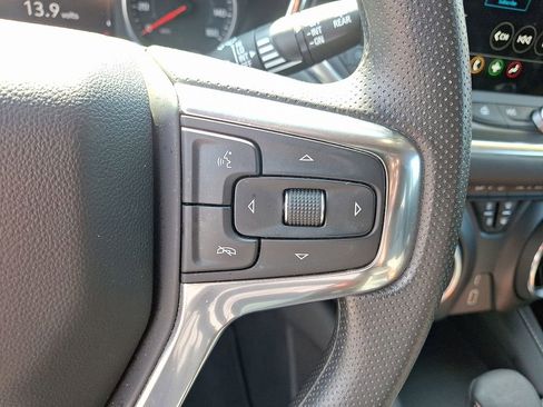Used 2025 Chevrolet Blazer LT AWD/4WD image 22