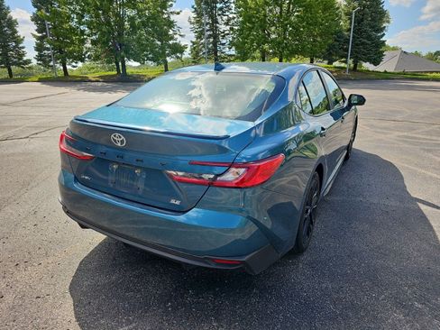 Used 2025 Toyota Camry SE FWD image 6