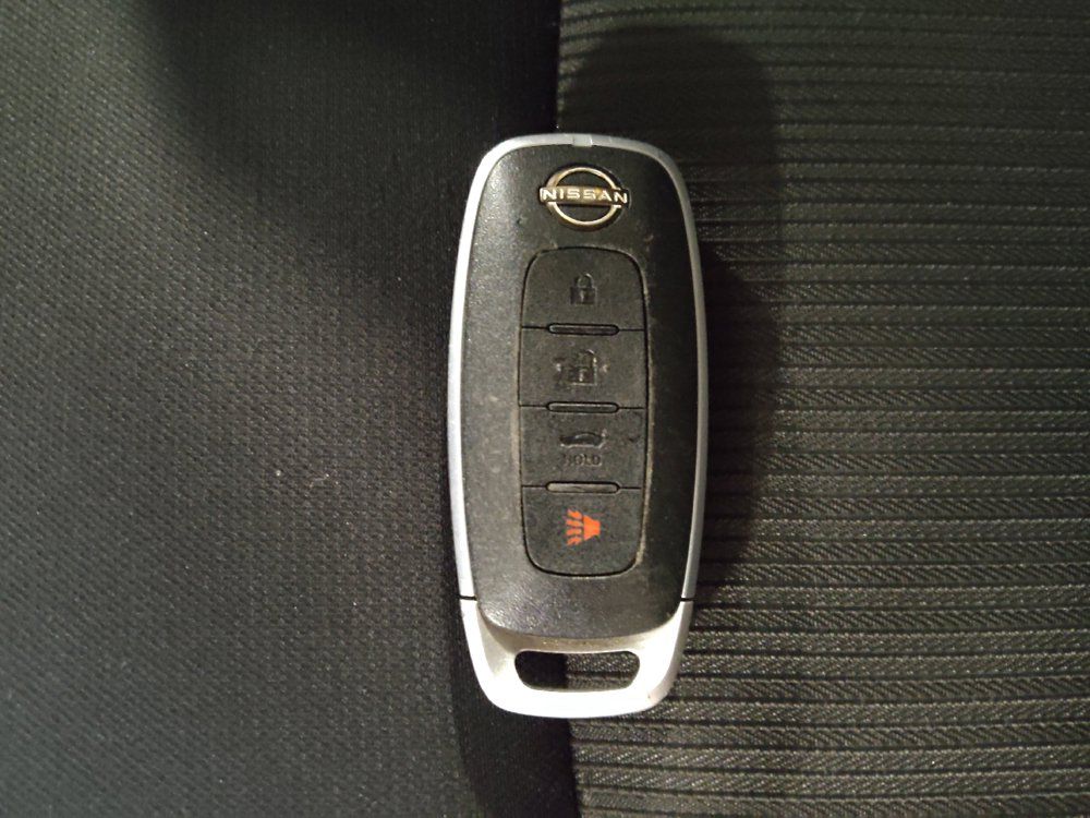 Used 2025 Nissan Sentra SV FWD image 32