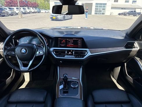 Used 2019 BMW 330i Sedan w/ Premium Package RWD image 13