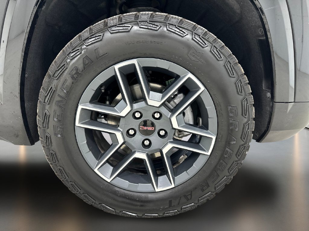Used 2026 GMC Terrain AT4 AWD/4WD image 10