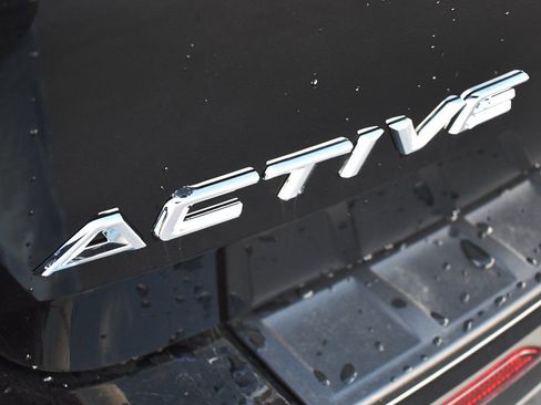New 2026 Ford Explorer Active w/ Active Comfort Package AWD/4WD image 9