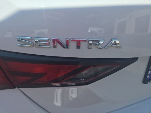 Used 2022 Nissan Sentra SV FWD image 41