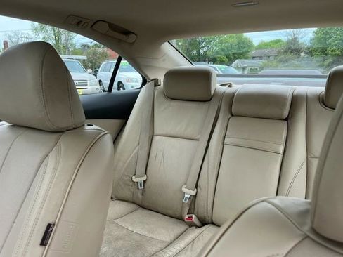 Used 2010 Lexus ES 350 FWD image 7