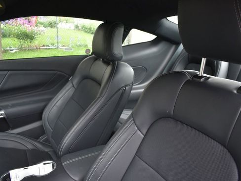Used 2026 Ford Mustang Premium RWD image 9