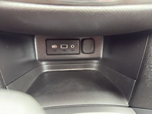 Used 2024 Chevrolet Equinox LT w/ LPO, Floor Liner Package image 20