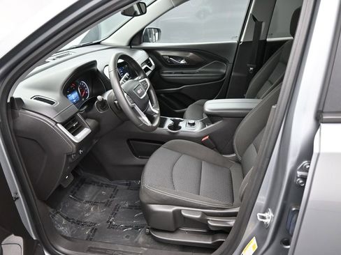 Certified 2024 GMC Terrain SLE image 9