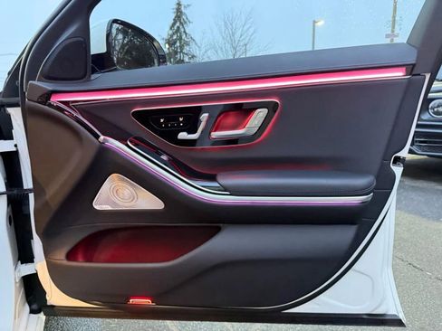 Used 2022 Mercedes-Benz S 500 4MATIC image 28