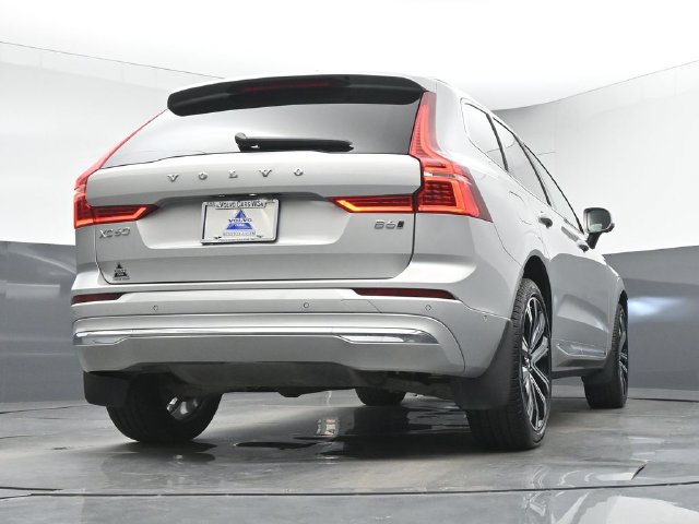 Used 2023 Volvo XC60 B6 Ultimate w/ Climate Package AWD/4WD image 43